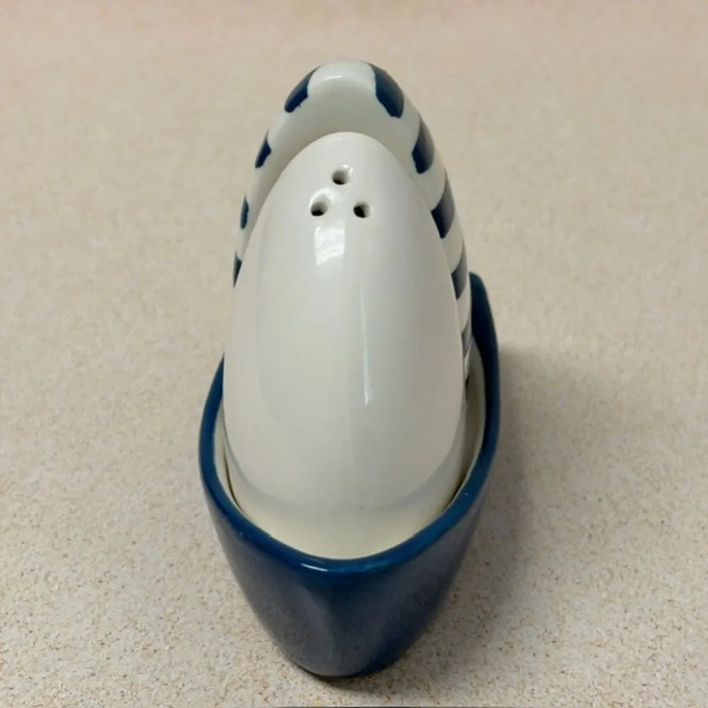 Kirkland’s Home Sailboat Salt Pepper Shaker Set Blue White Ceramic Coastal